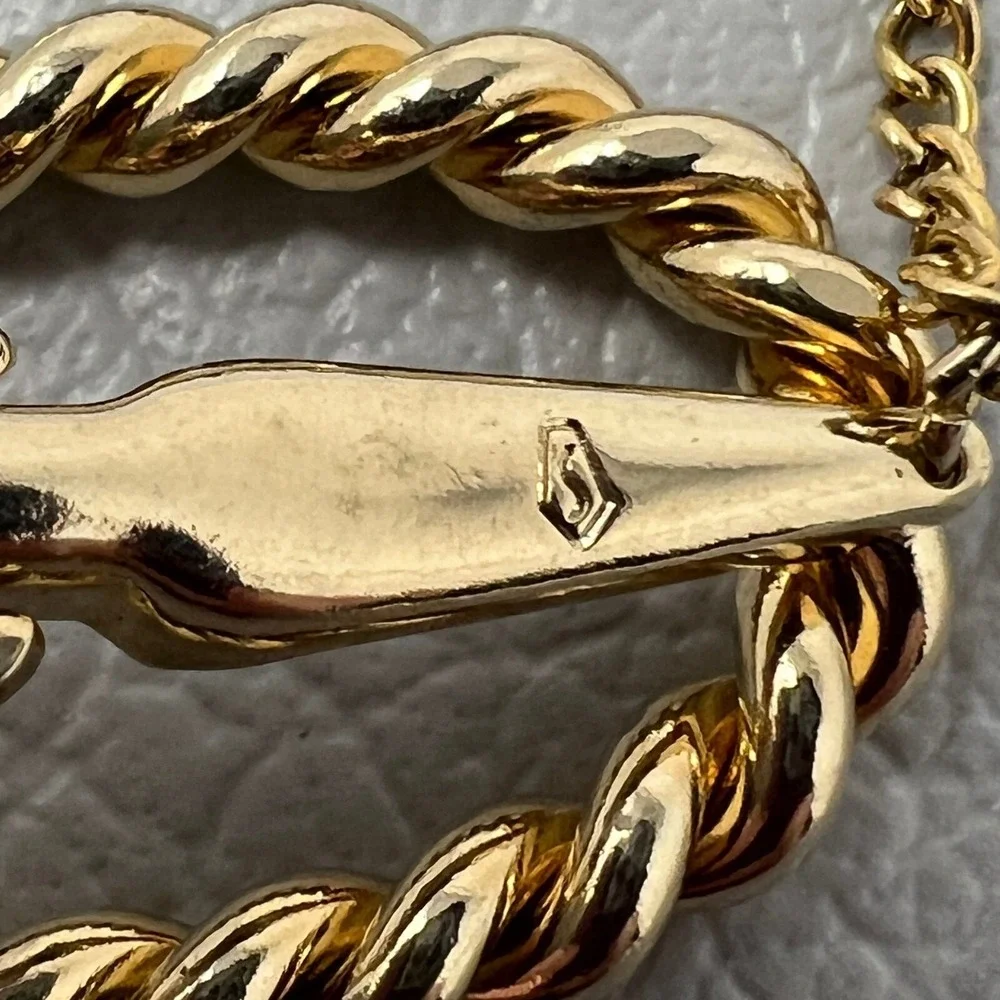 Vintage Swank Oval Tie Clip Mens Womens Gold Tone Open Oval‎